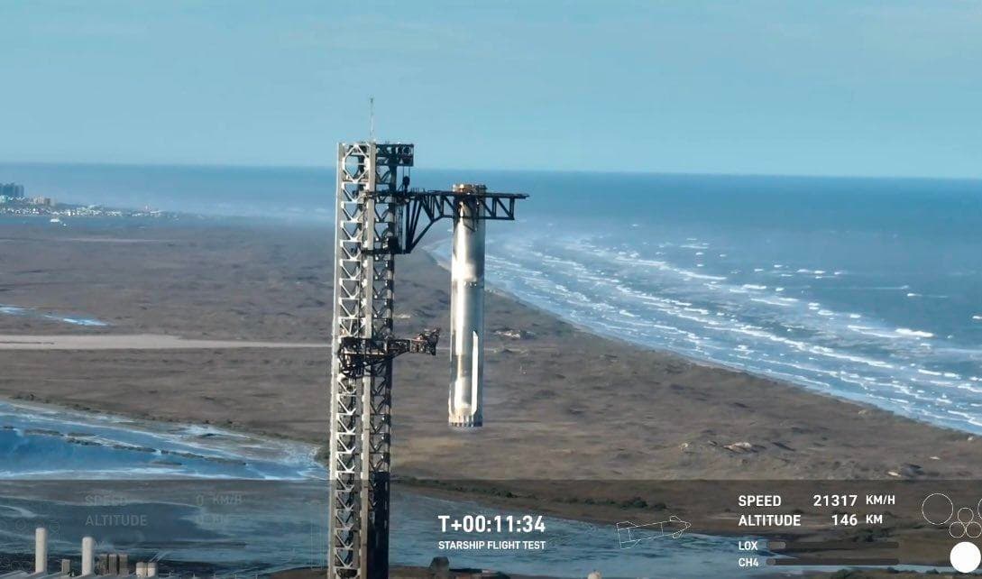 SpaceX星舰第七次试飞：“筷子夹火箭”再上演，二级飞船首秀失联