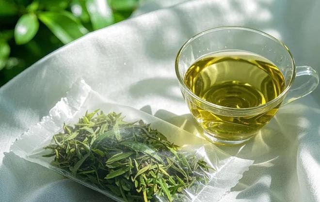 血脂“爆表”、肝病“潜伏”，一杯茶竟成降脂护肝的健康救星