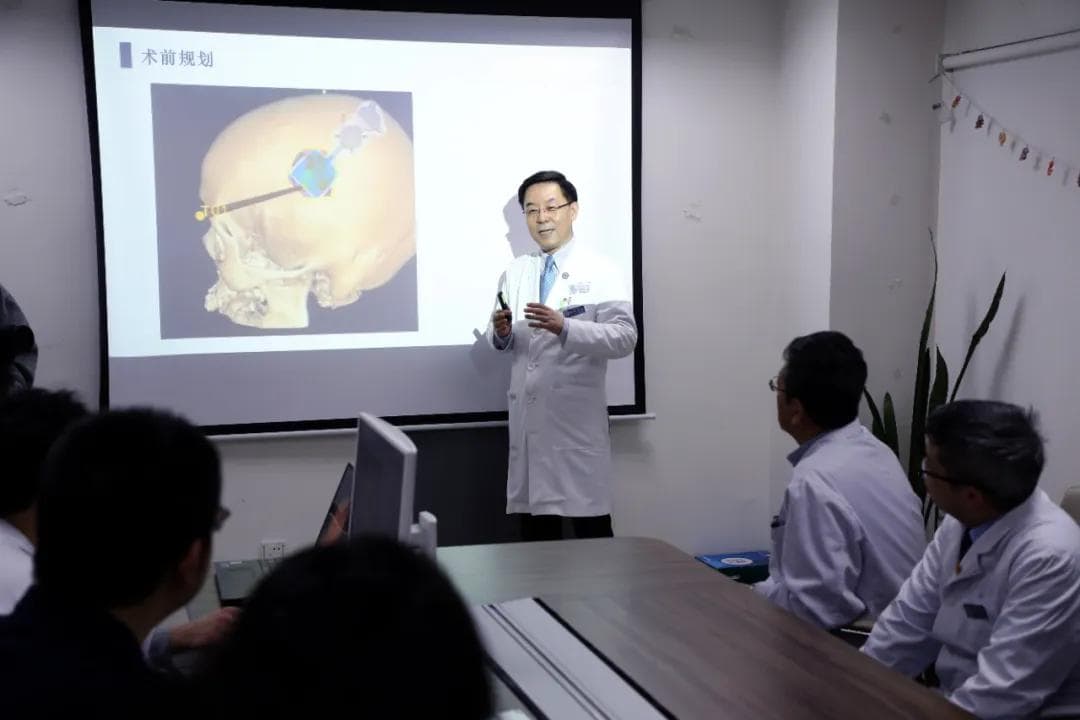 全球首例！中国团队成功研发无线植入式中文语言脑机接口