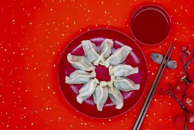 腊月二十九过大年，吃啥馅饺子好？八十岁老妈：3种吉祥馅都可以