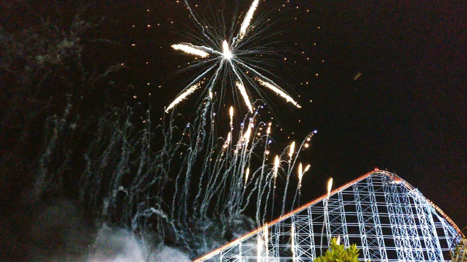 抖音生活X海花岛超级跨年夜观景攻略