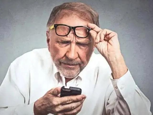 老年人发生视力减退怎么办？科学补充这3种维生素，改善视力问题