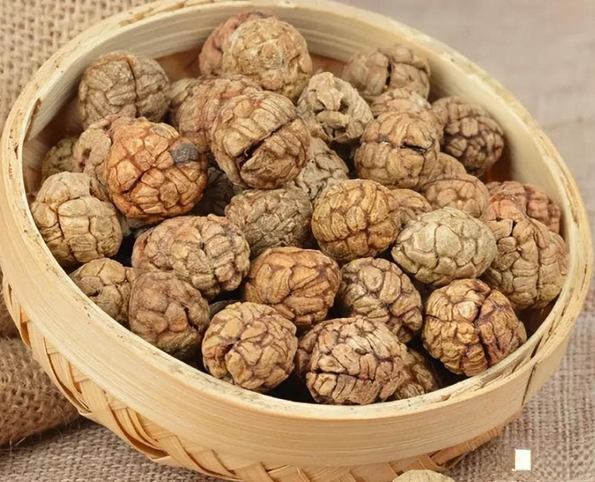 红烧排骨时，牢记5个香料，出锅后色泽红亮，软糯不柴，香味浓郁