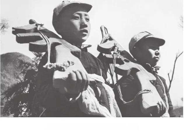 致敬松山战役中的"娃娃兵"