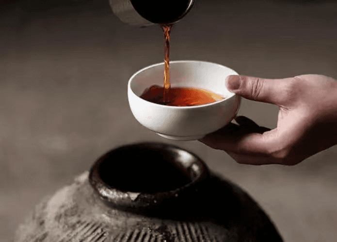 端午节为什么要喝雄黄酒的原因 端午节喝雄黄酒的寓意和象征