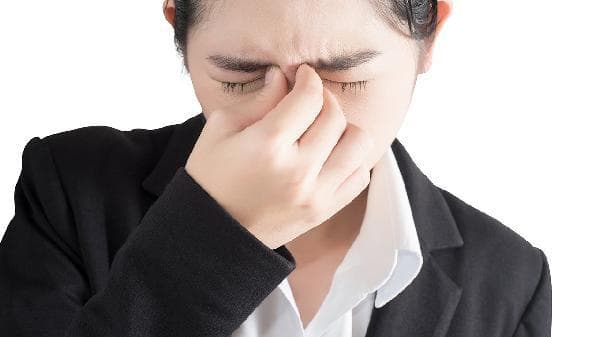 鼻窦炎急性发作怎么办？药物治疗、家庭护理与专业治疗全攻略