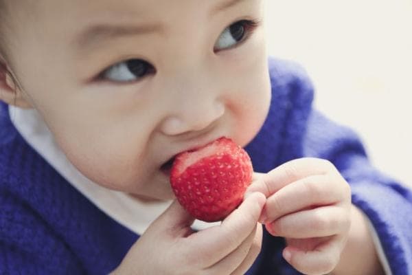 孩子咳嗽时能吃水果吗？这些水果适合咳嗽的孩子食用