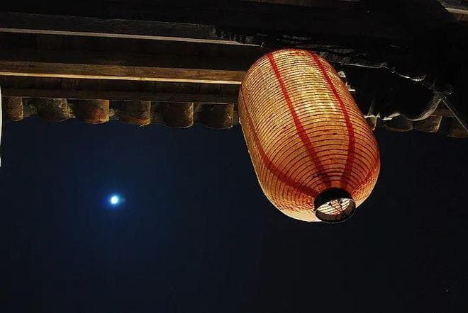 今夜月明人尽望，诗情画意话中秋