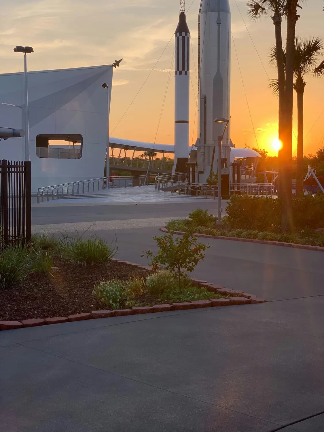 探访SpaceX Starbase：全球著名火箭打卡地