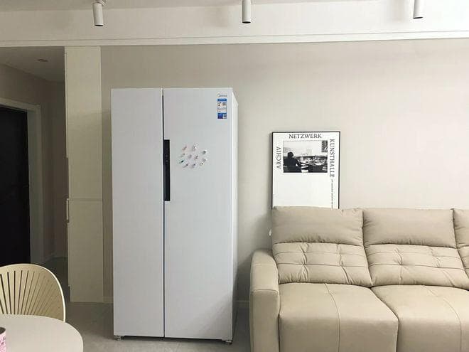 冰箱双开门和四开门哪个好？买了两台对比一下：差距一目了然！