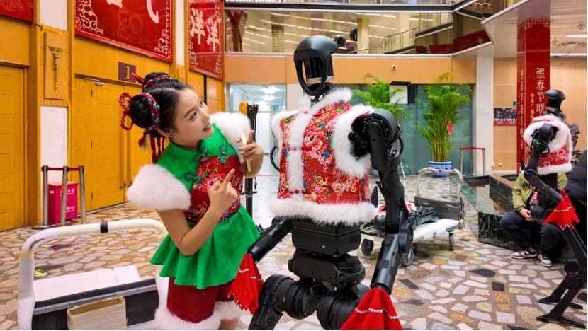 蛇年春晚黑科技揭秘：宇树机器人与阿里云的科技盛宴