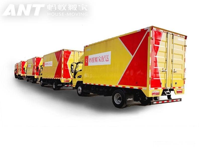 搬家时遇到大型家具进门难题，我们该如何应对？