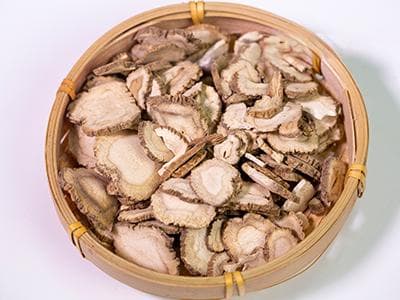 解表散寒、通鼻窍止痛：白芷的药用价值与使用指南