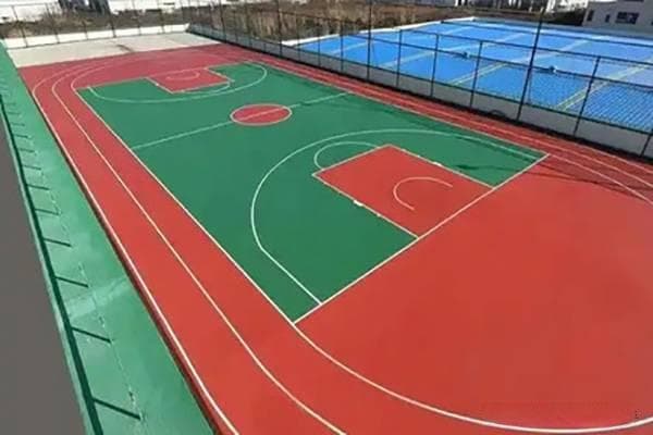 革新球场体验：揭秘硅PU材料如何重塑运动场地