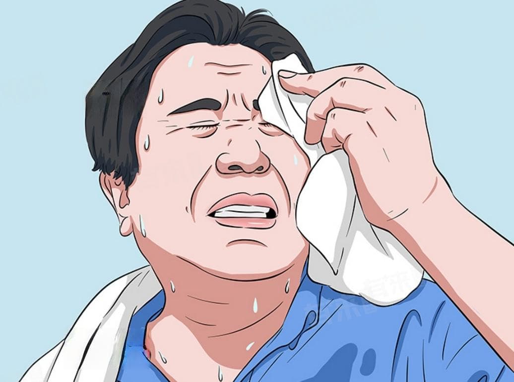 突然胸闷气短大汗淋漓