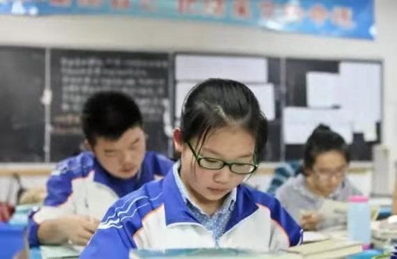 江苏13市教育实力排名，南京地位牢固，南通排第二