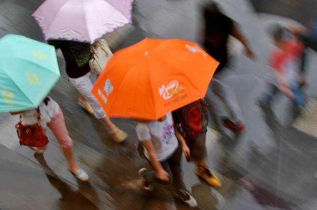 两个半月来雨水少见，近四十年来同期最少！明天起阴雨登场