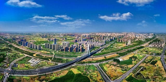 明光：企业家站C位当主角 奏响“拼经济”最强音