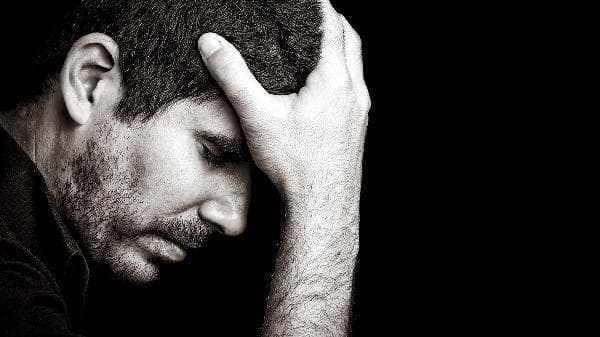 男人经常感到悲伤怎么办