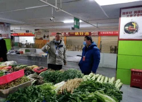 网友买到“掉色葱”，农科院回应：易冲洗的大概率是杀菌剂