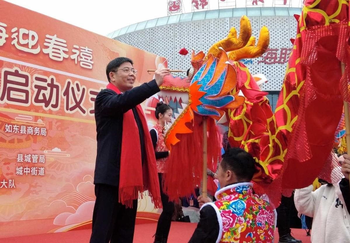 江苏如东：数万人共赏民俗盛宴闹新春