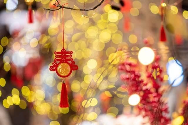 “但愿今年胜去年”：为什么这句诗更适合新年祝福
