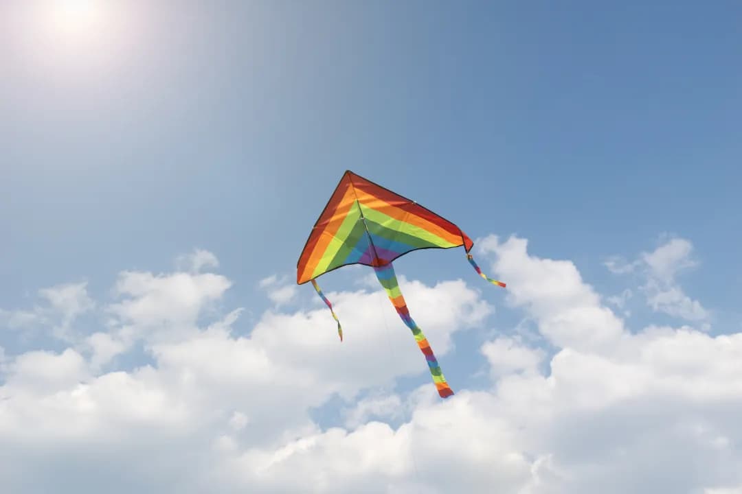 春季放风筝 安全记心间