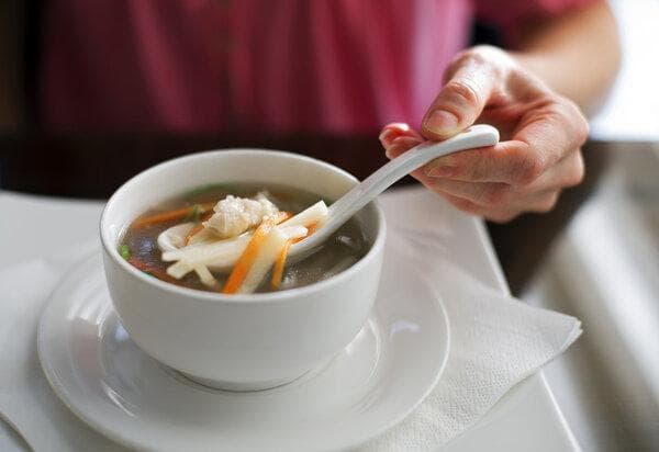 顺产坐月子不能吃什么食物
