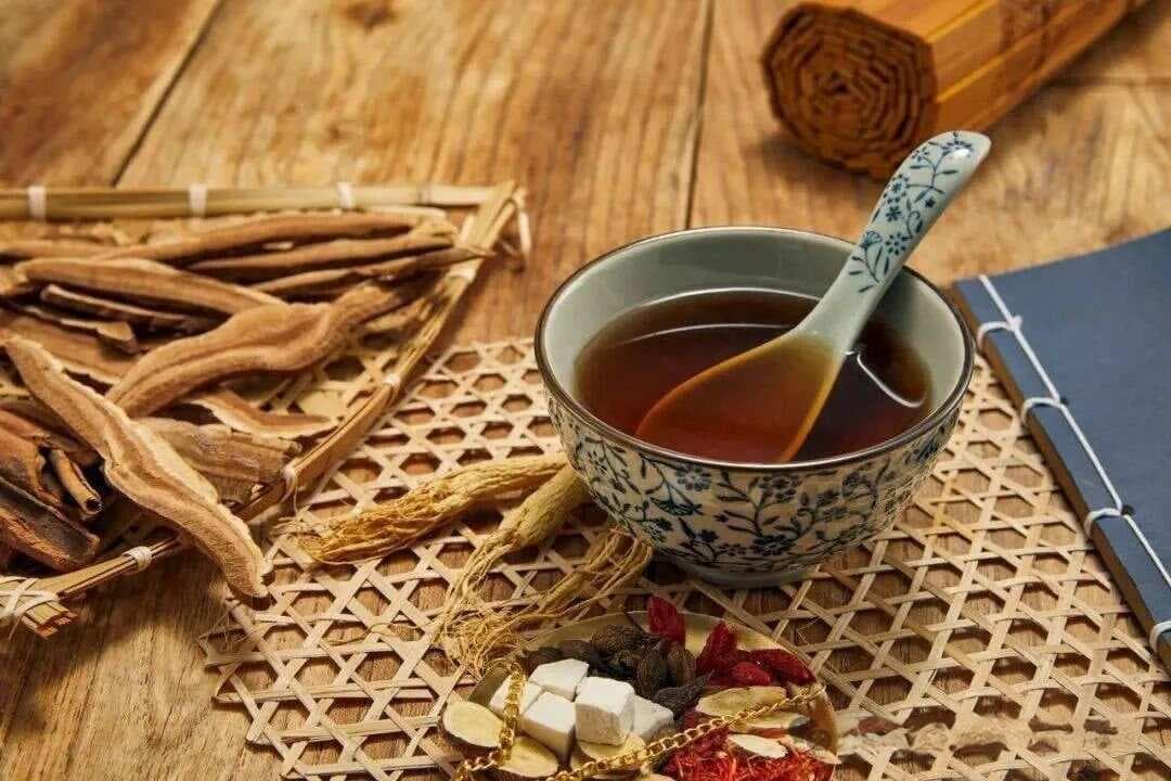 逍遥丸搭配参苓白术散，肝脾同调，标本兼治，细数6大功效！