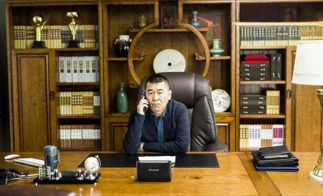 陈建斌新作引发热议：从《甄嬛传》到《爱我就别想太多》
