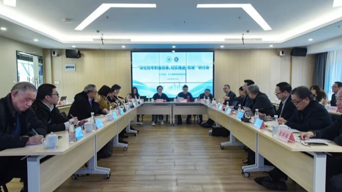 专家热议教育改革：从“唯分数论”到多元化评价体系