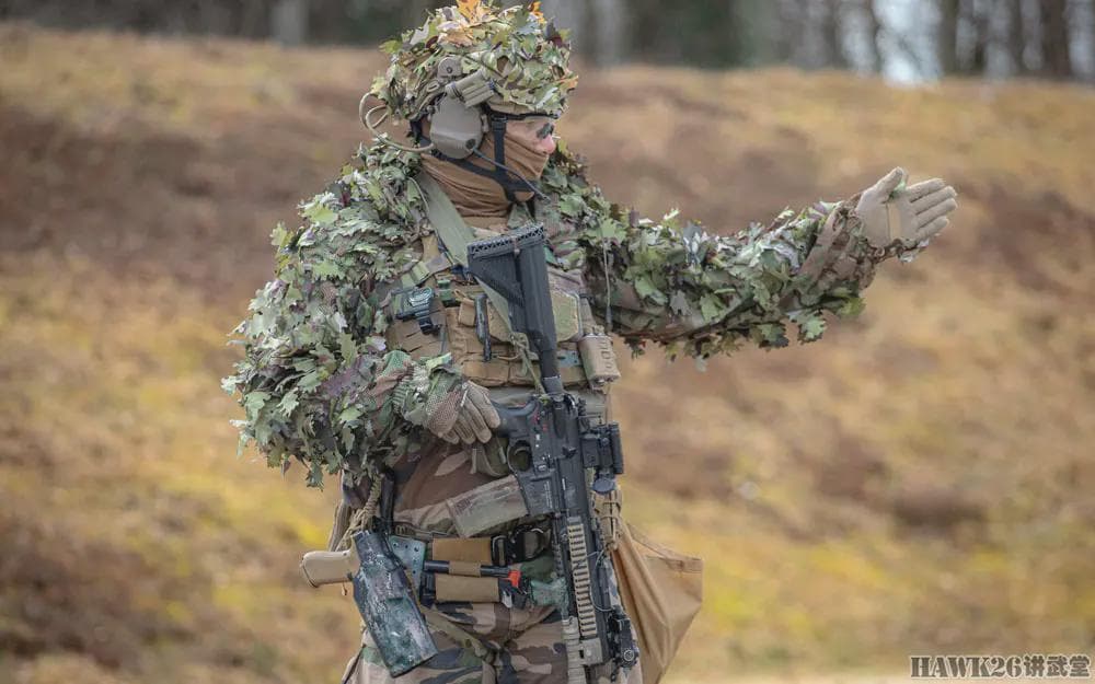法国第126步兵团GCA突击队实弹训练 HK416步枪转换格洛克17手枪