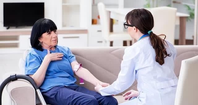 高血糖患者每天吃一个苹果，对血糖有何影响？看完涨知识了