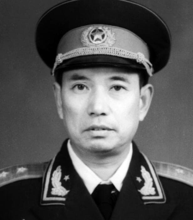 开国中将吴克华：从16岁红军战士到战功赫赫的将军