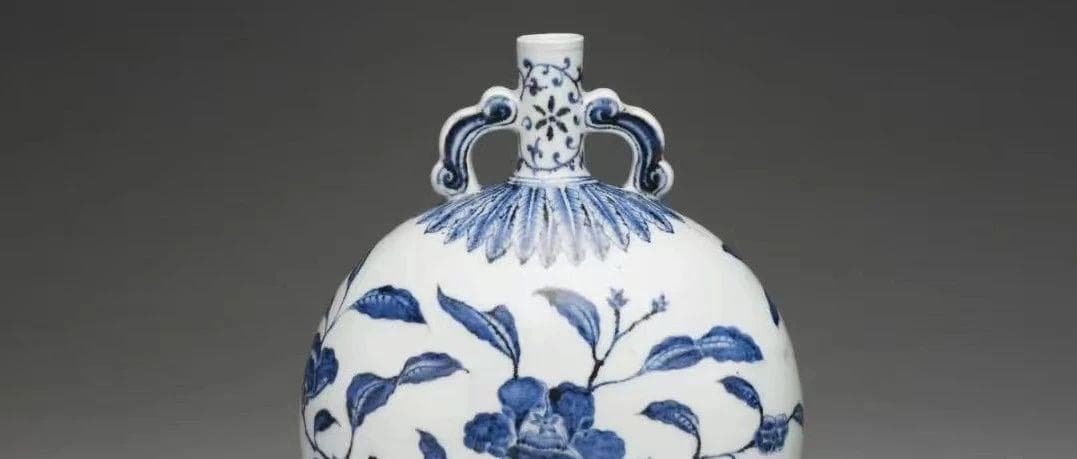 胎白花青青花瓷