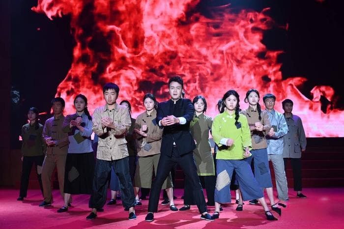 红色文化赋能思政教育 泸州师生沉浸式演绎"红色故事"