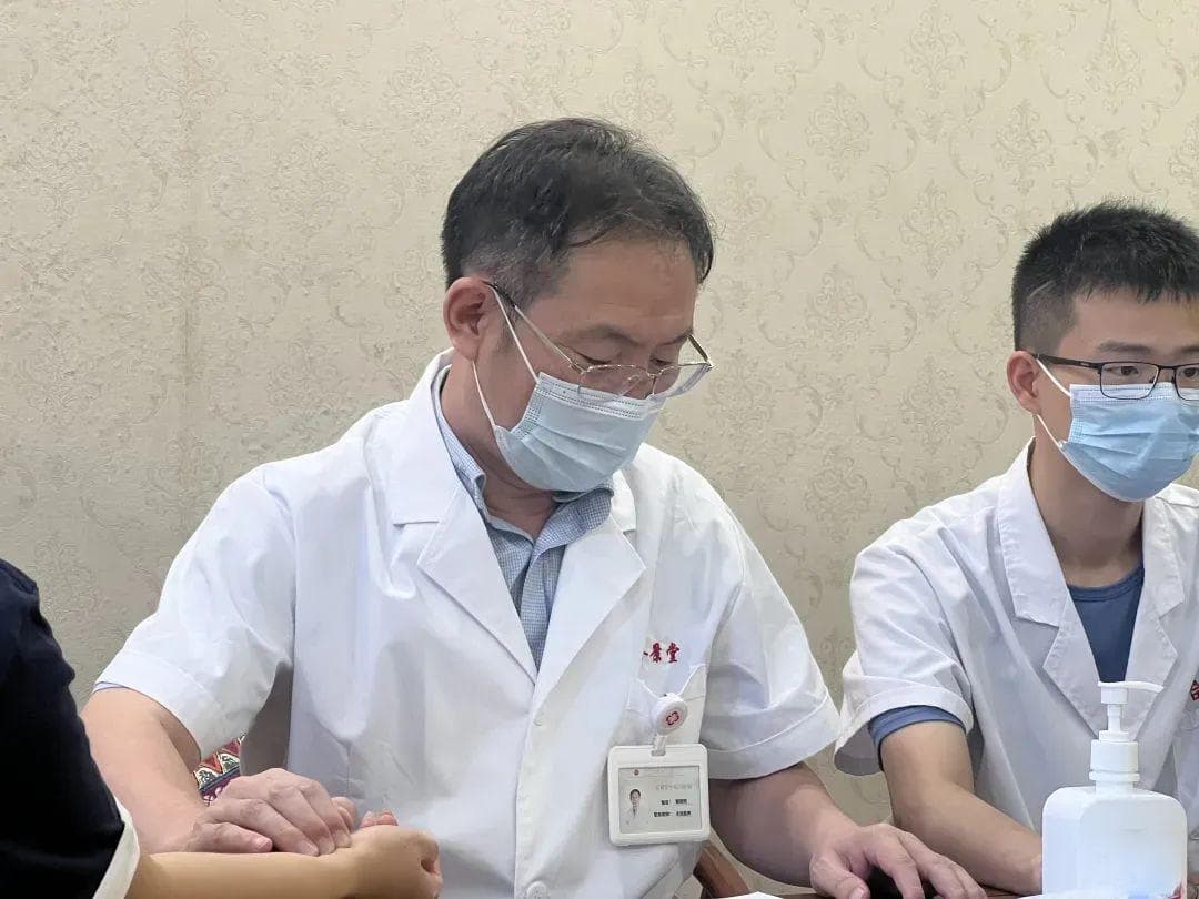 50岁的男性也有更年期？看看这位中医怎么说