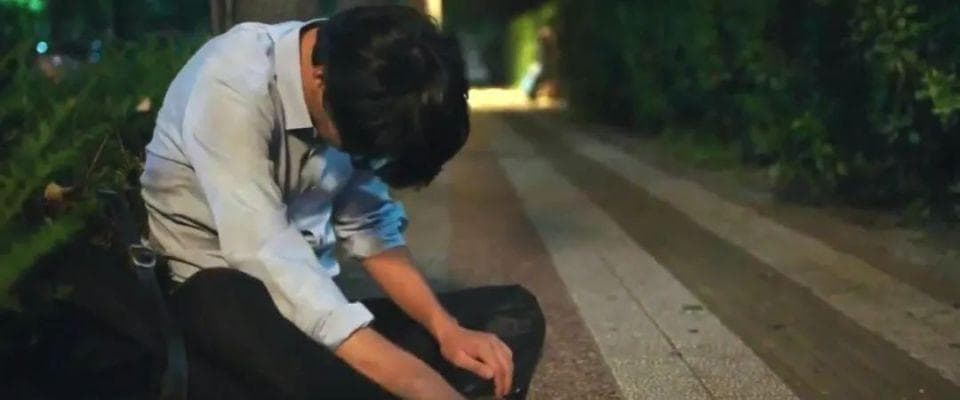 个人情绪疏导：压力大，内心冲突多，非常焦虑，怎么办？
