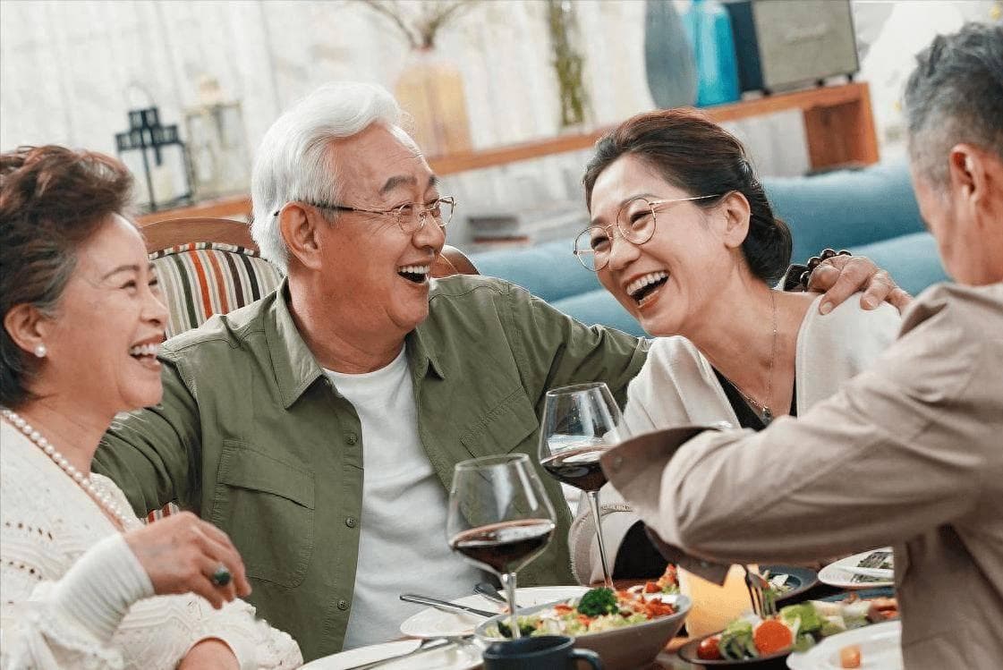 皮蛋是营养佳品，还是健康杀手？医生：有2种好处，但不适合3类人