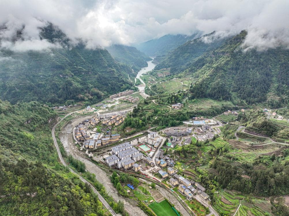 武陵山乡振兴记——来自重庆石柱县中益乡的蹲点观察