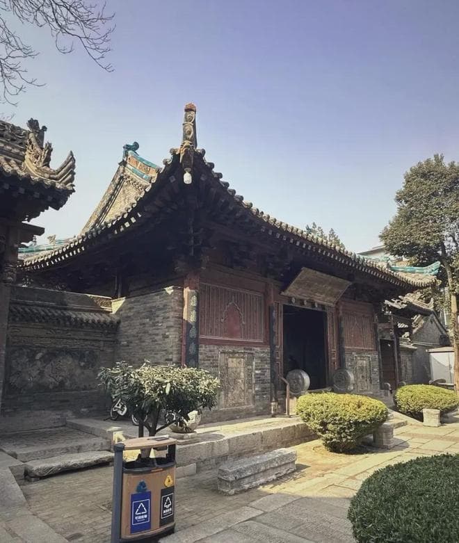 西安有座中国现存最大，唯一的园林寺古建筑，藏着北宋米芾手书碑