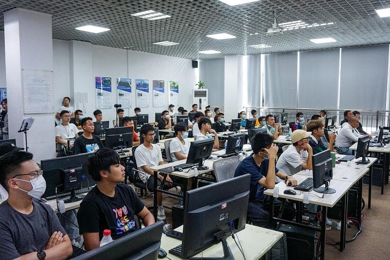 CAAC无人机执照有效期及年审要求及更新指南