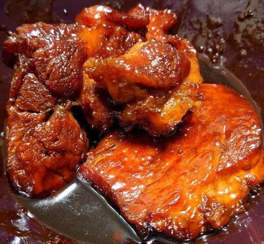 养乐多炖肉走红：简单易做的创新美味尝试