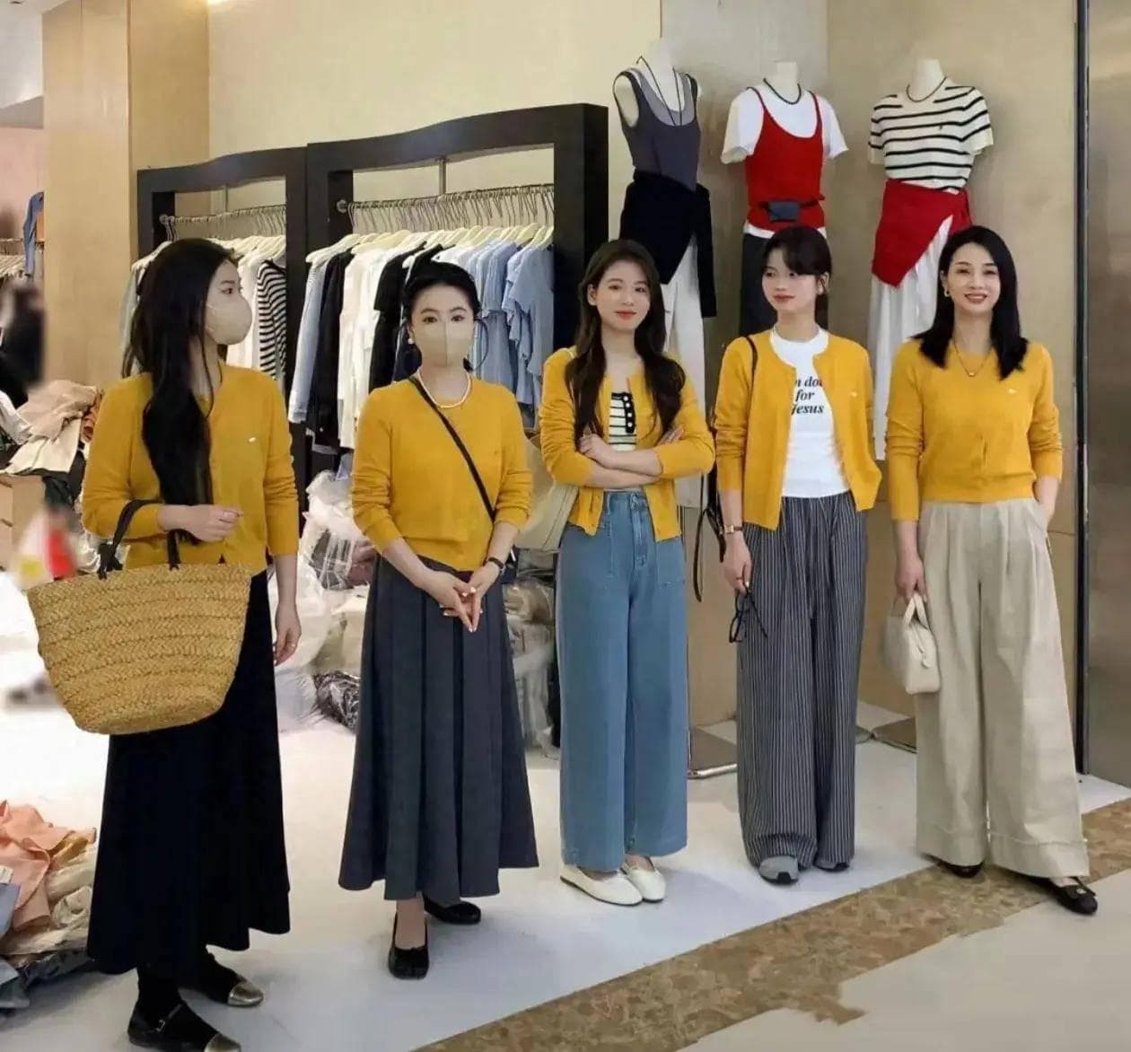 这才是穿搭的意义，同一件衣服解锁不同搭配，时髦又好看