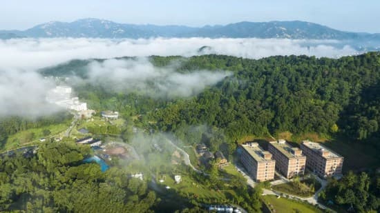 河南首个5C级自驾车旅居车营地，如何玩转“露营+”？