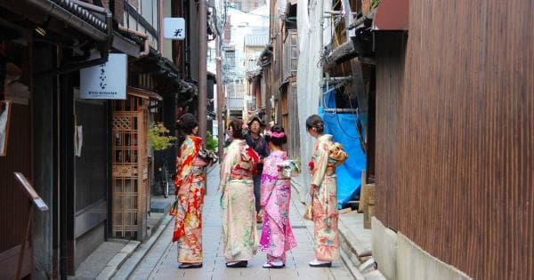 你在日本独自旅行的终极指南：小贴士，目的地和行程