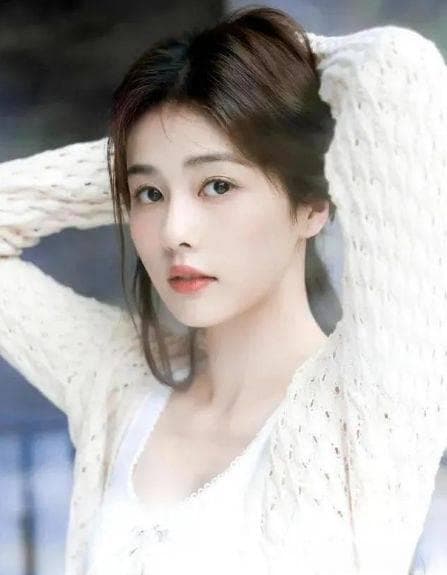 白鹿的传奇明星人生