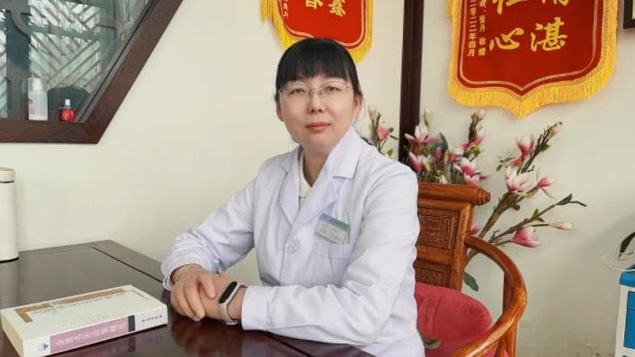 中耳炎反复发作，中医从肝胆湿热论治轻松解决？