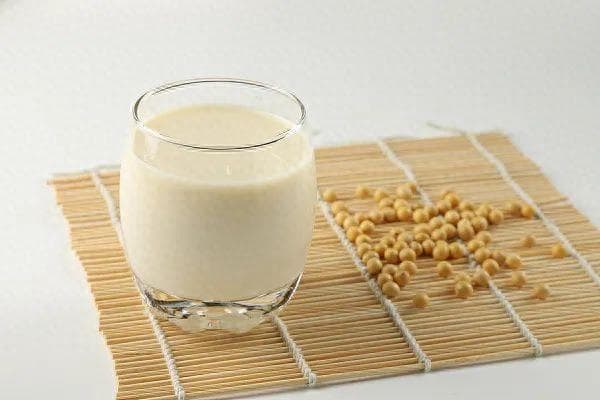 每天一杯豆浆，健康生活从早餐开始！