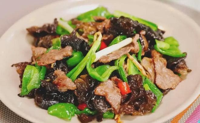 不管炒什么瘦肉，都不要用料酒腌制！教你正确做法，出锅滑嫩不腥